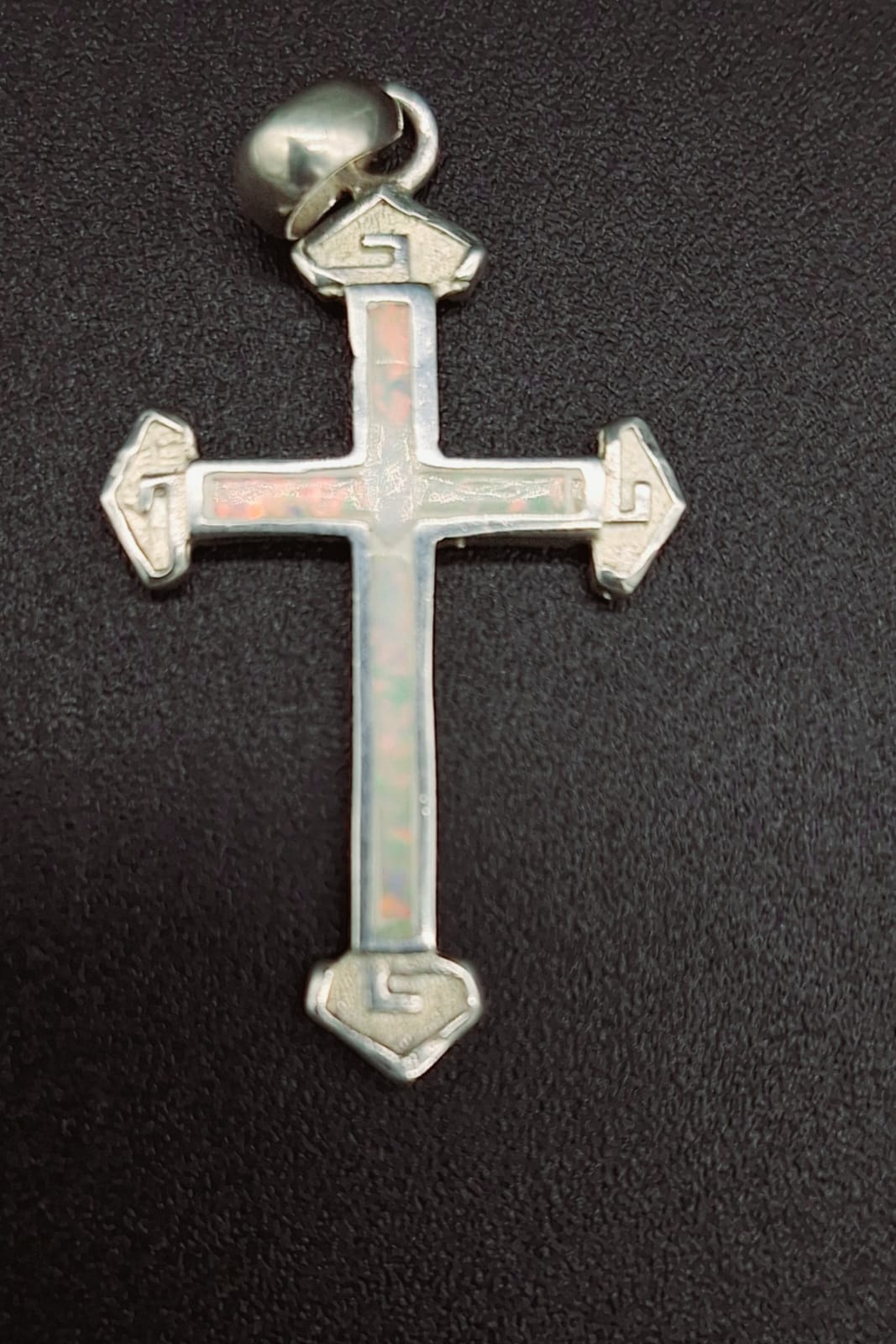 Dije Plata Ley 950, con Opalo Blanco, sello de autenticidad Plata Ley .925