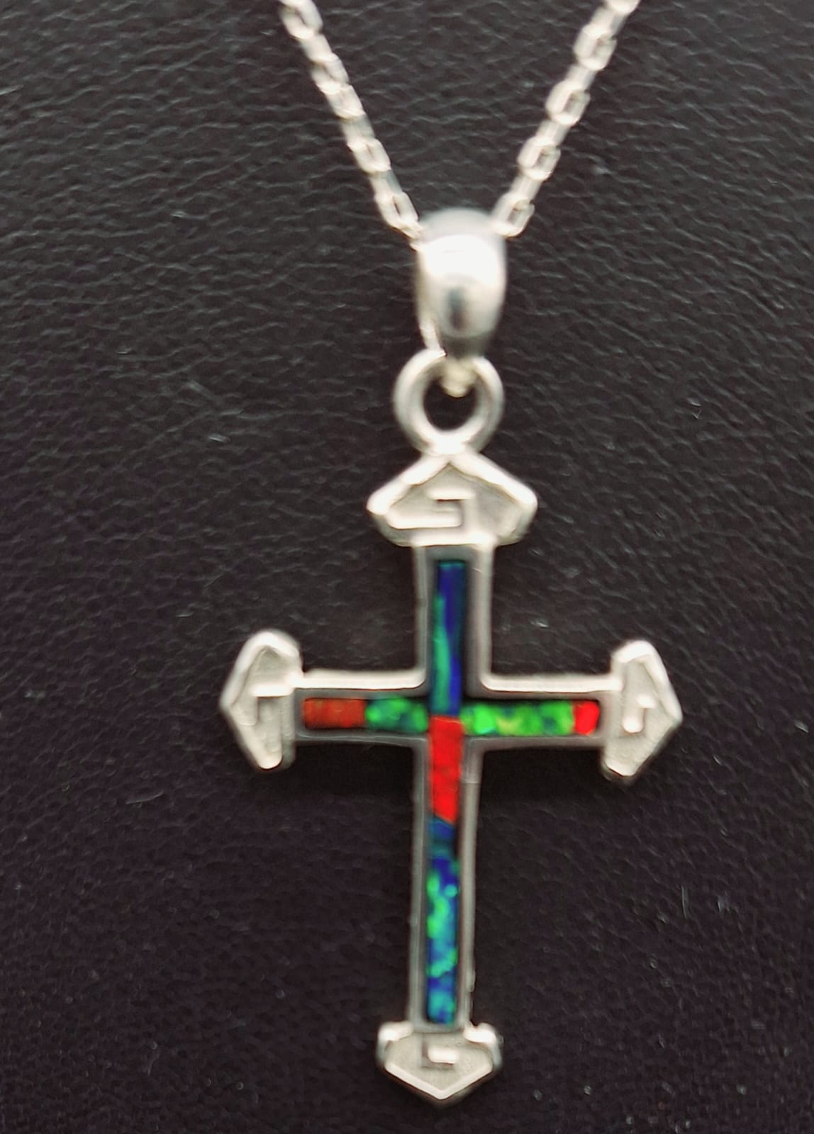 Sello de ley en el interior del dije plata ley 950 con opalo multicolor