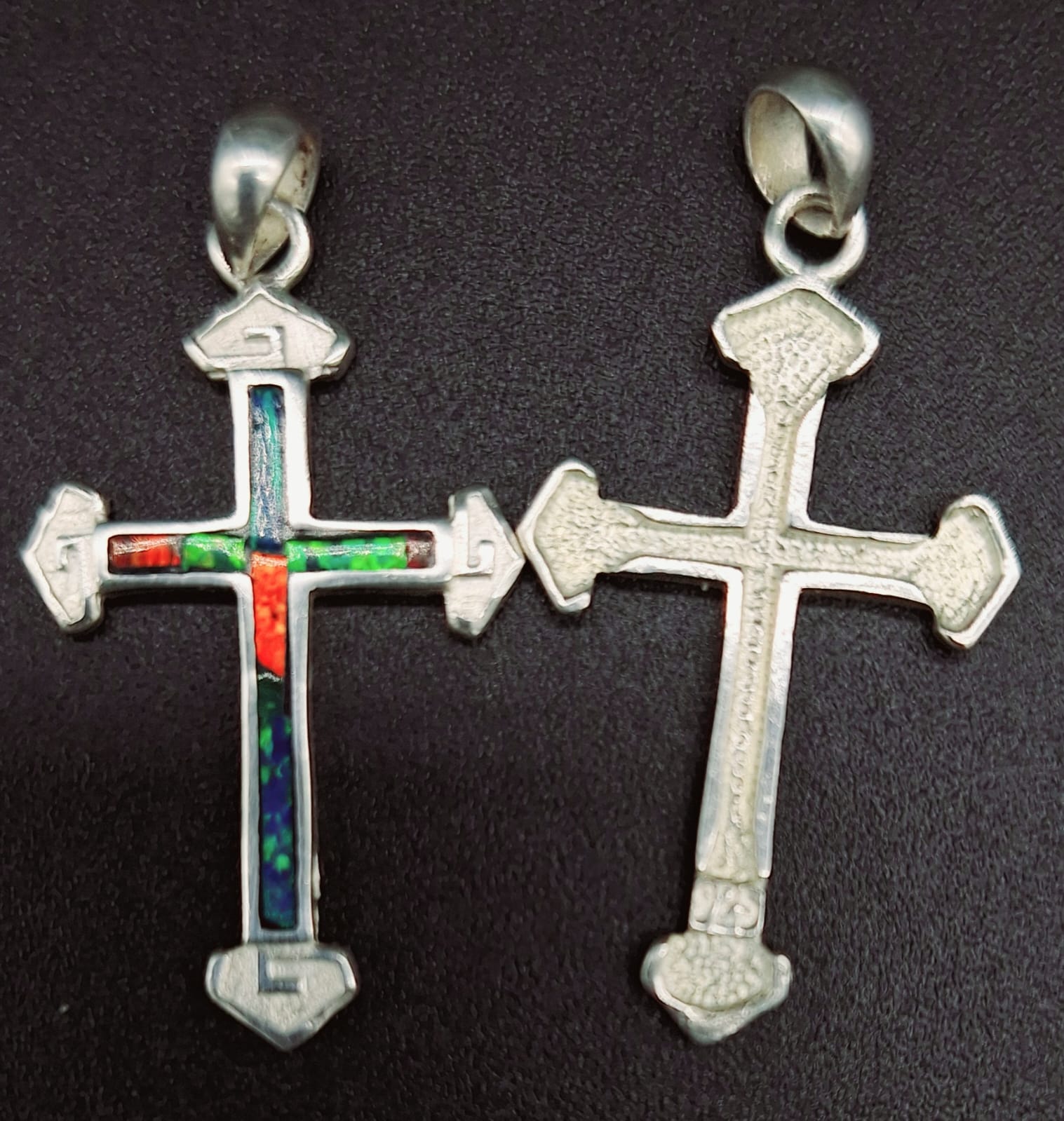 Dije Plata Ley 950 con Opalo Multicolor, sello de autenticidad Plata Ley .925