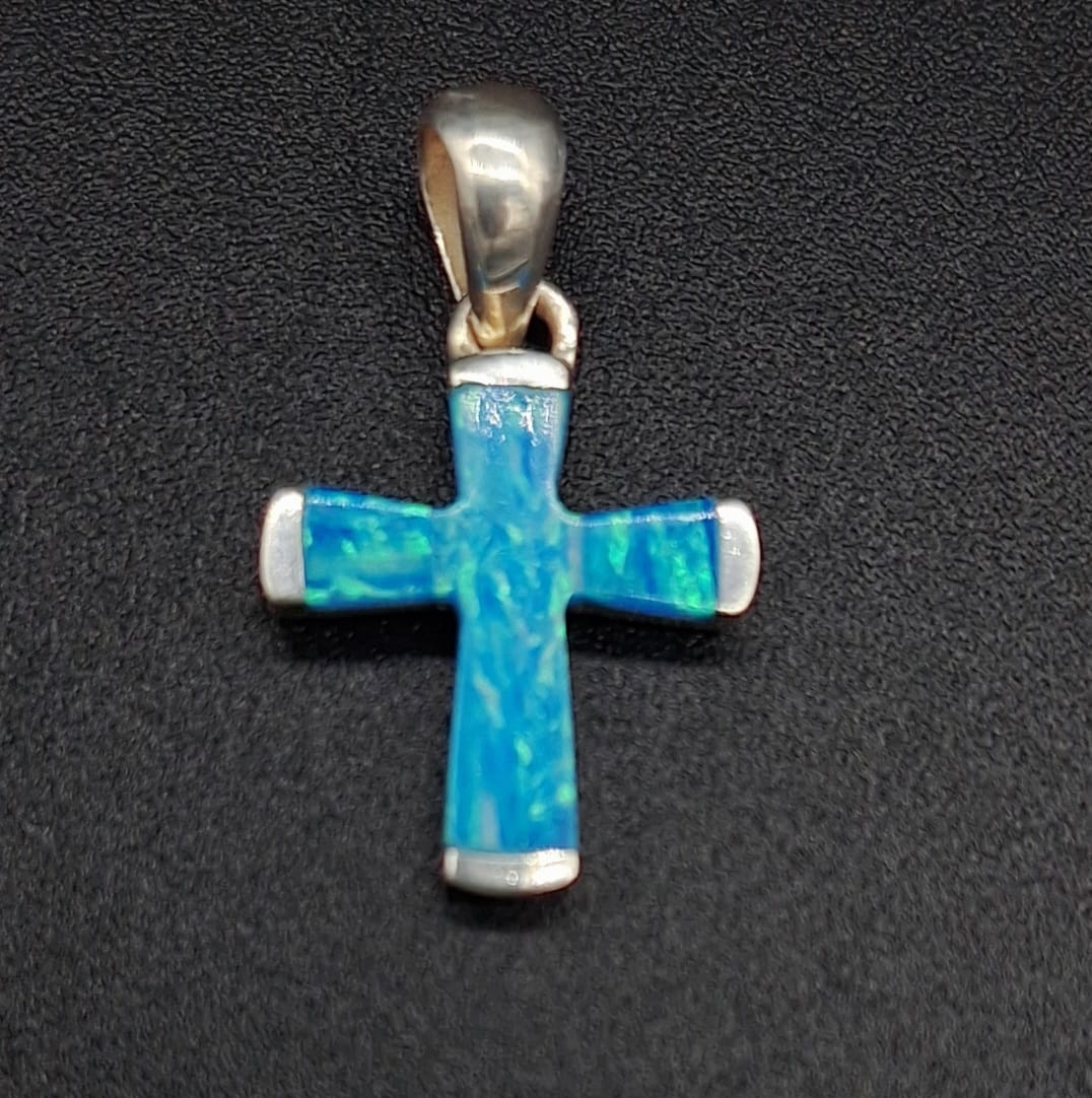 Dije Plata Ley 950 , con Opalo Azul Cielo, sello de autenticidad Plata Ley .925