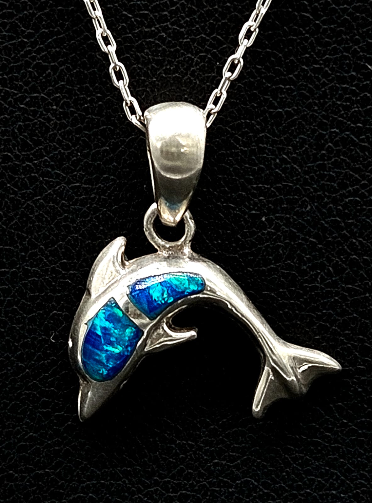 Dije Plata Ley 950, con Opalo , Delfin, vista frontal