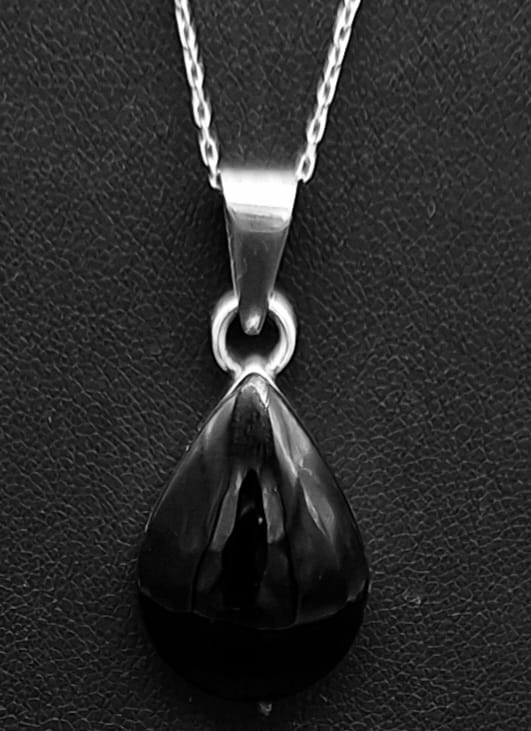 Dije Plata Ley 950 , de Obsidiana, sello de autenticidad Plata Ley .925