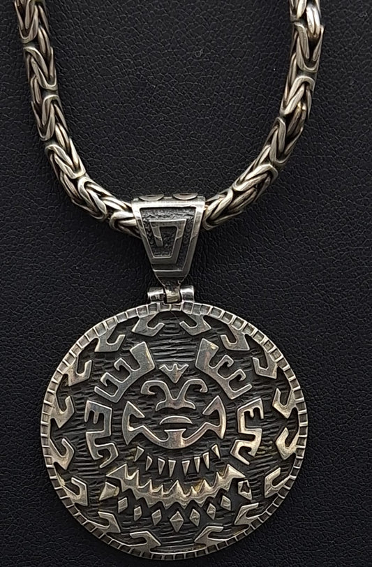 Dije Plata Ley 950 , Kukulkan ., vista frontal