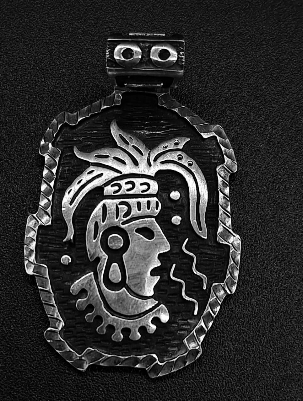 Dije Plata Ley 950 , Maya ., sello de autenticidad Plata Ley .925