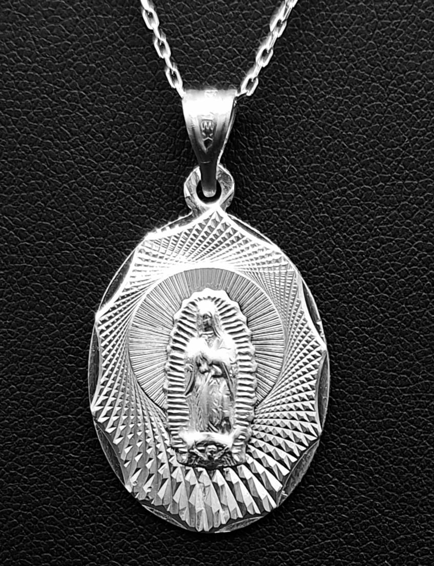 Dije Plata Ley 925, Virgen de Guadalupe, vista frontal