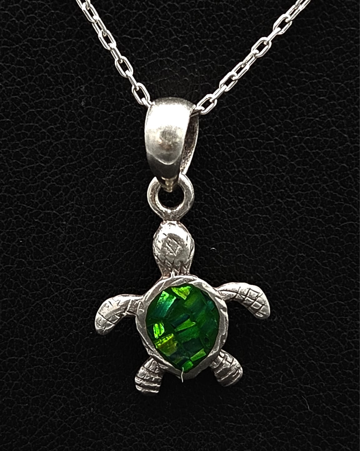 Dije Plata Ley 950 Tortuga Opalo, vista frontal