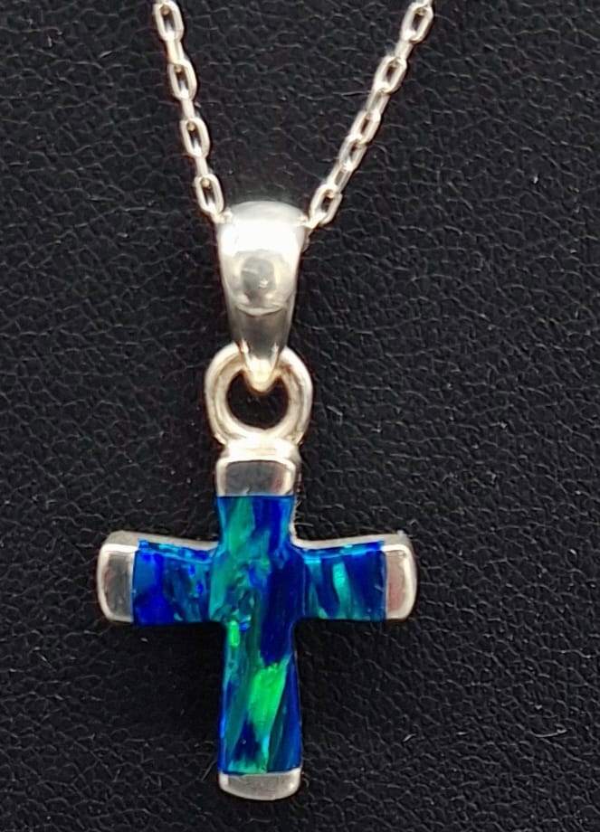 Dije Plata Ley 950, con Opalo Azul, sello de autenticidad Plata Ley .925