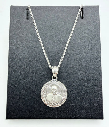 Collar plata .925 con medalla del Papa Juan Pablo II en estuche de presentación
