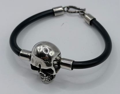 Pulsera calavera plata Taxco con cierre de hebilla de plata, lado completo
