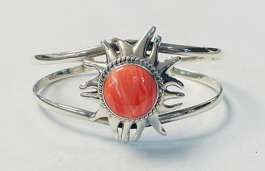 Sello de ley en el interior del brazalete en plata ley 925