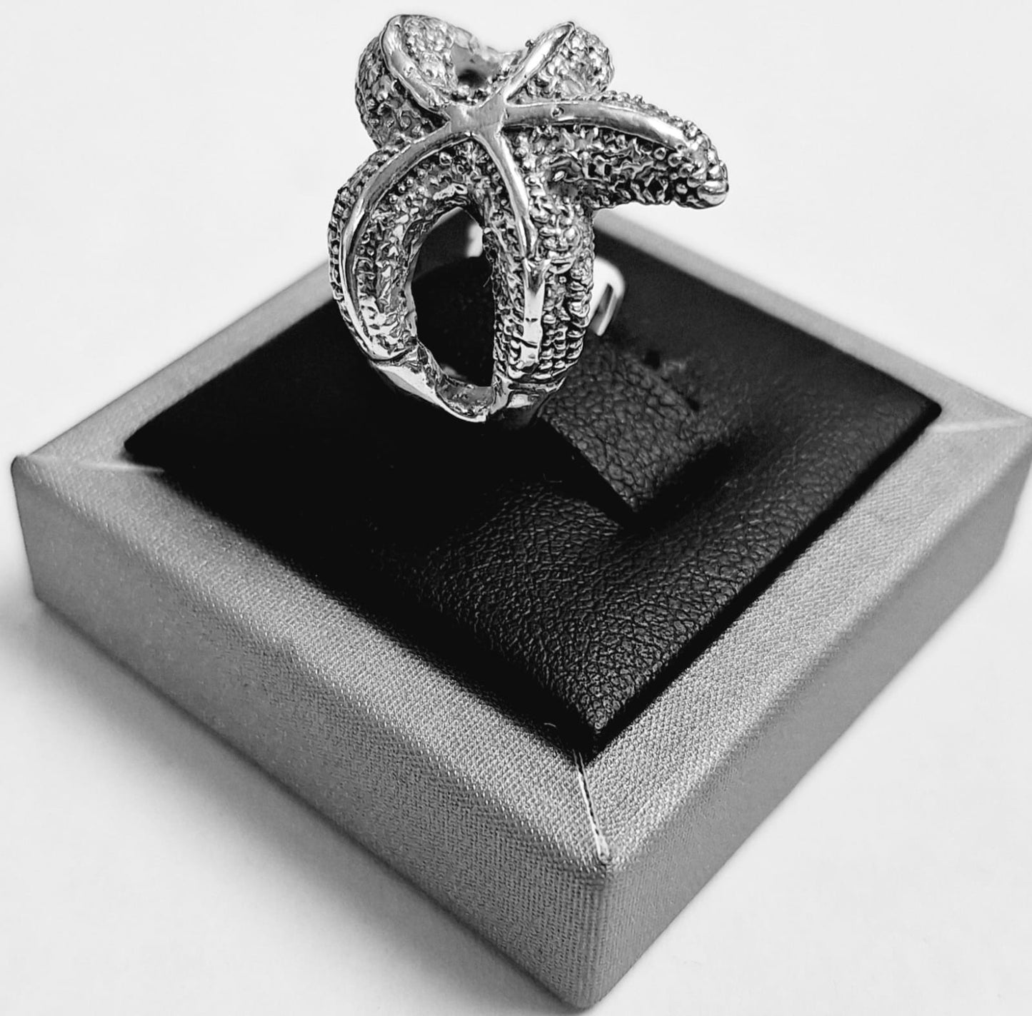 Anillo Estrella de Mar en Plata Ley 925, vista frontal