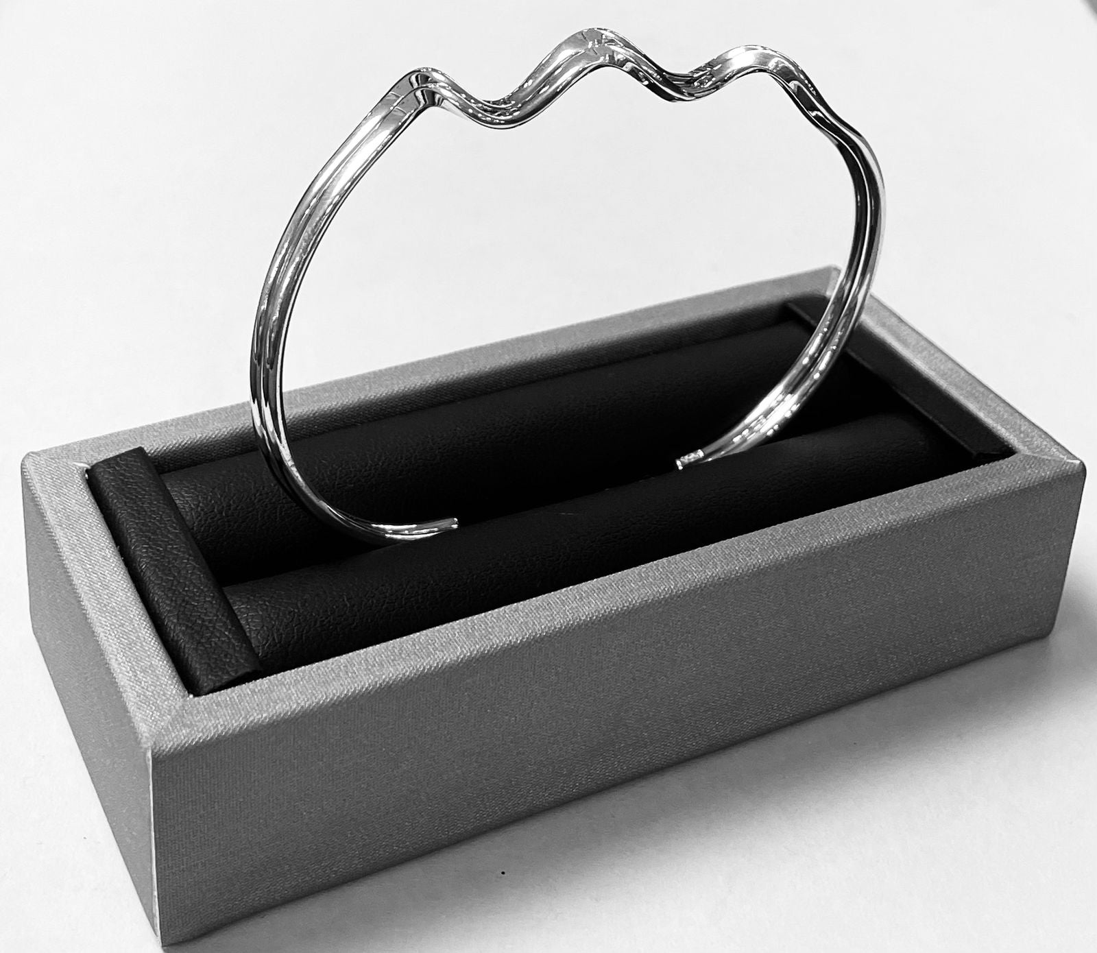 Brazalete en Plata Ley 925, vista frontal