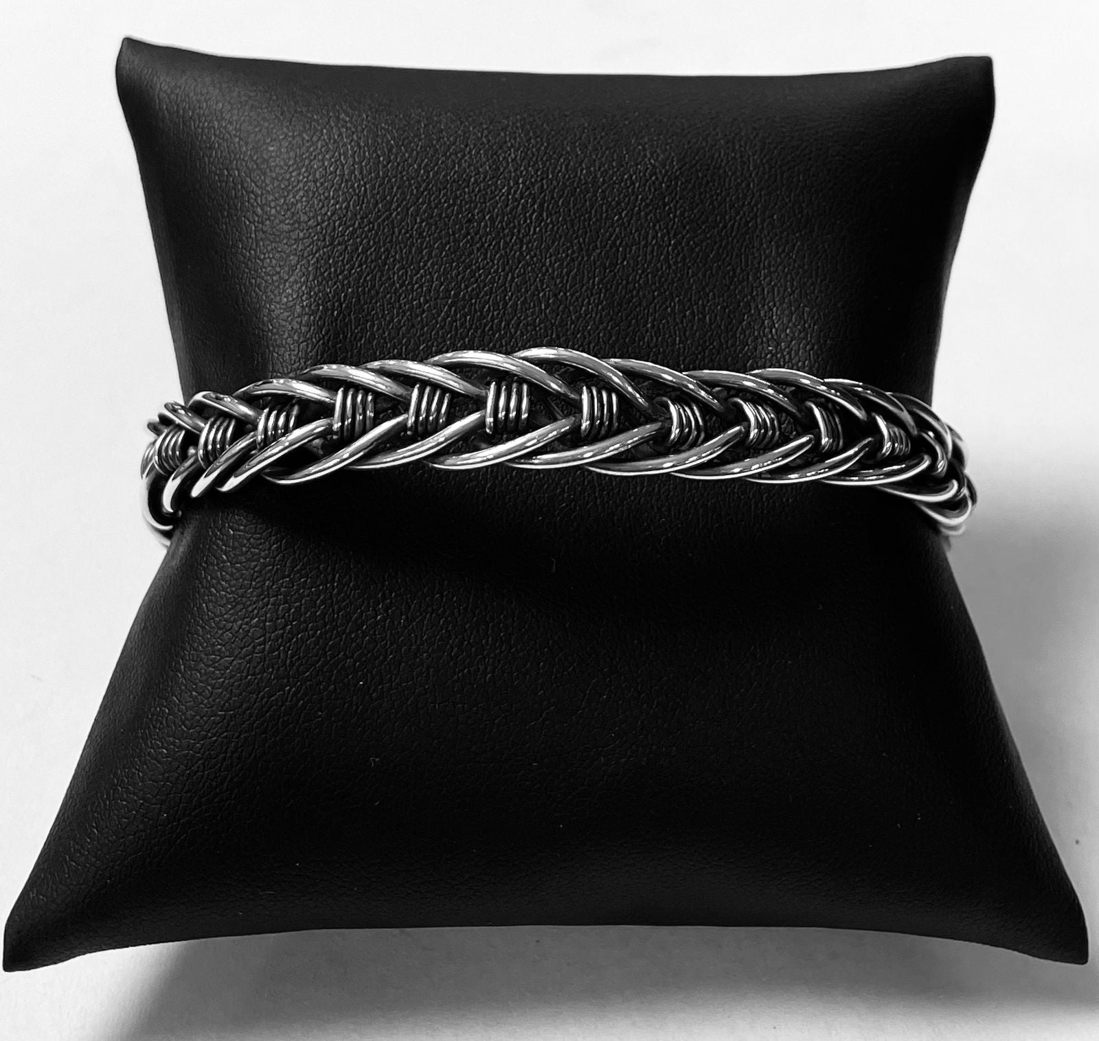 Brazalete en Plata Ley 925, sello de autenticidad Plata Ley .925