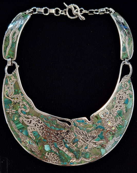 Sello de ley en el interior del collar selvático con incrustacion de malaquita en plata ley 925