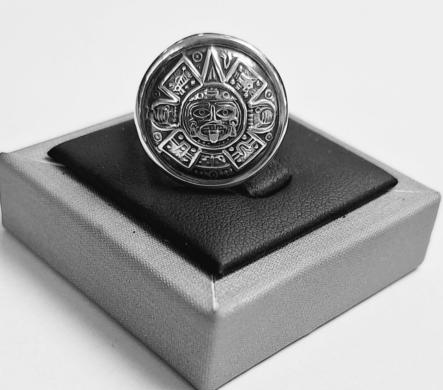 Anillo Sol Maya en Plata Ley 925, vista frontal