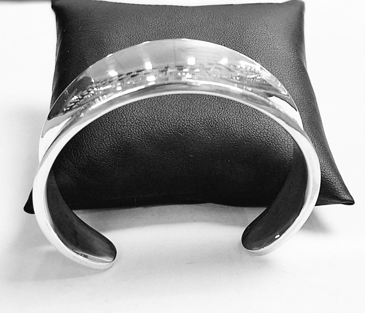 Brazalete en Plata Ley 950, sello de autenticidad Plata Ley .925