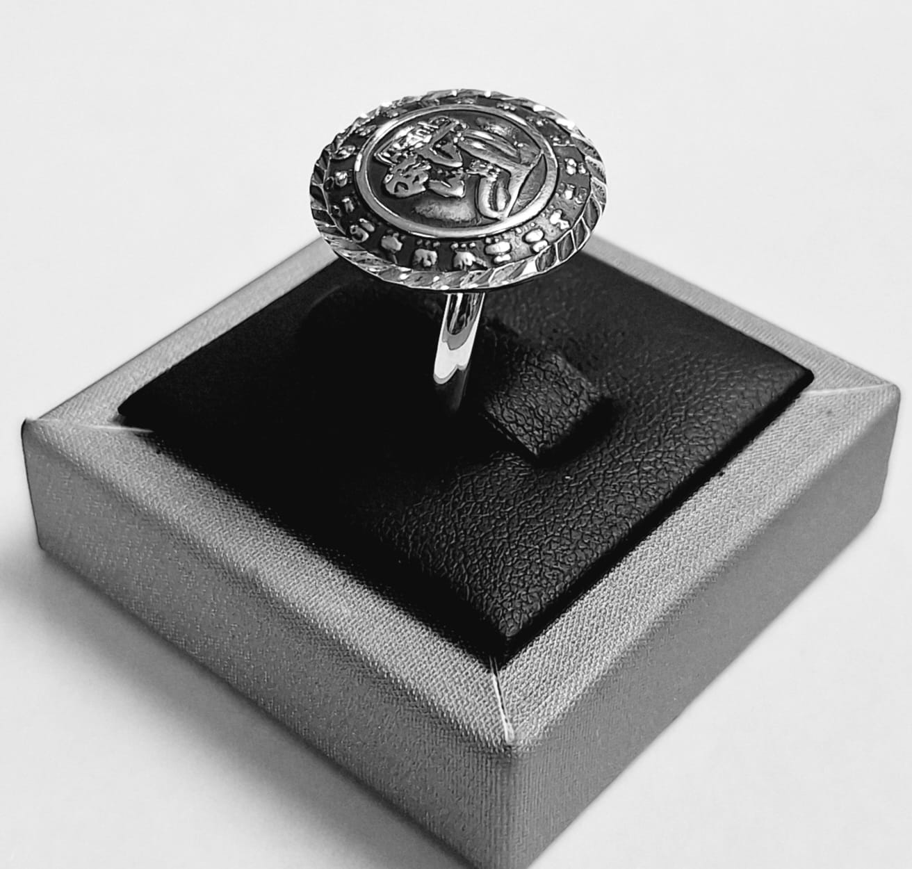 Anillo Calendario Maya Plata 950, vista frontal