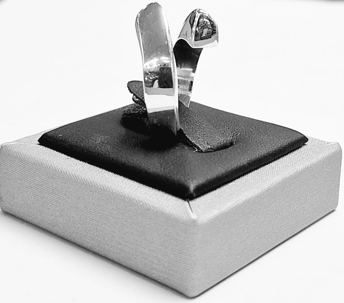 Anillo en Plata Ley 925, vista frontal