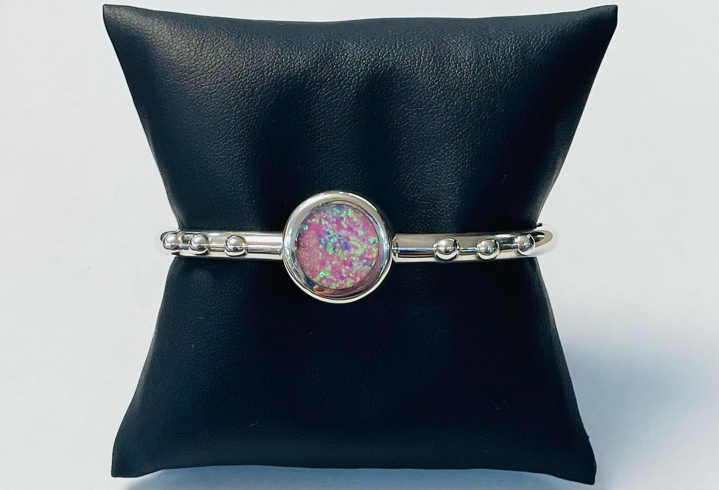 Brazalete con Opalo en Plata Ley 925, sello de autenticidad Plata Ley .925