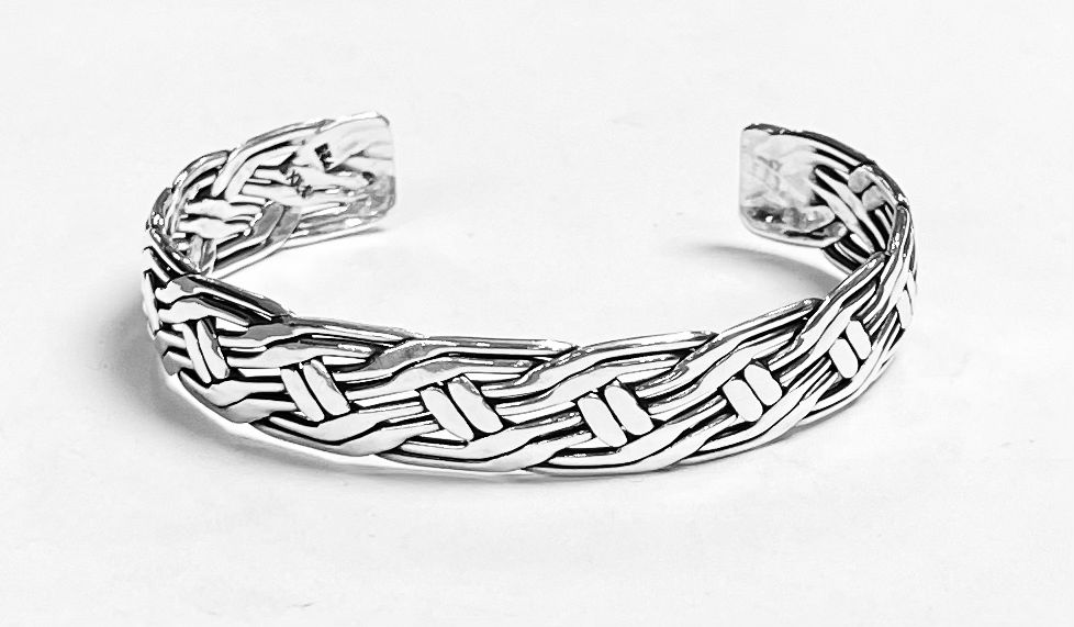 Brazalete Tapetillo en Plata Ley 925, vista frontal