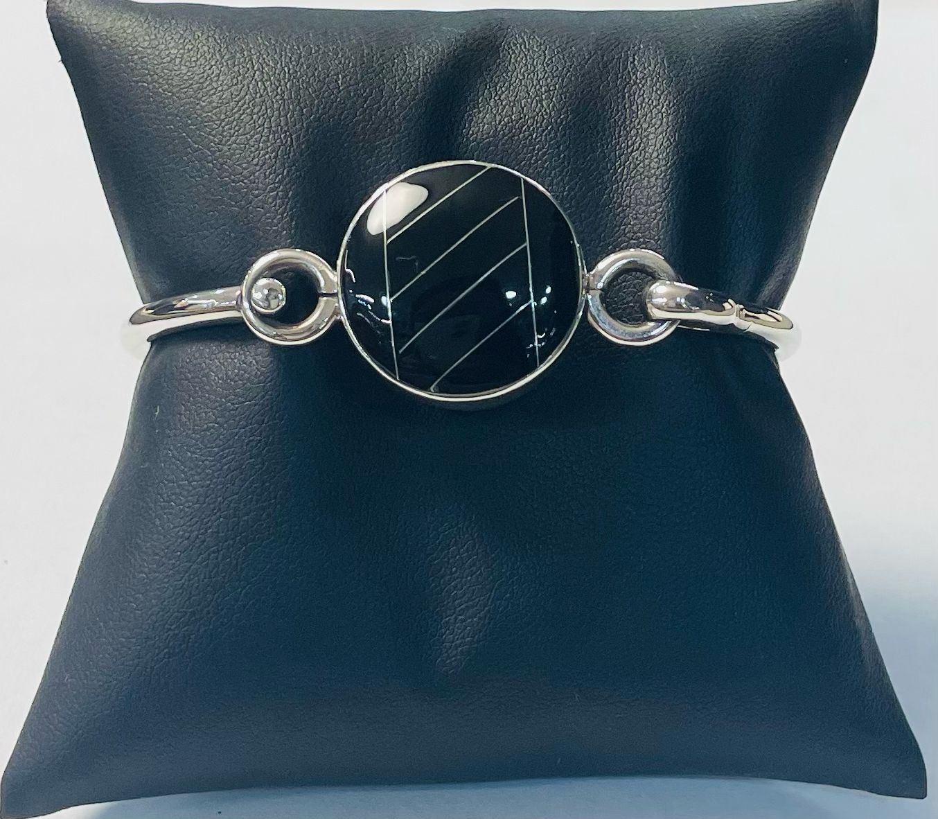 Brazalete con Piedra de Obsidiana en Plata Ley 925, sello de autenticidad Plata Ley .925