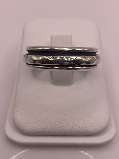 Anillo Giratorio de Plata 925 con Diseño Ondulado, vista frontal
