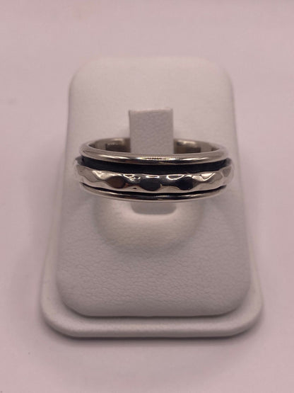 Anillo Giratorio de Plata 925 con Diseño Ondulado, vista de detalle