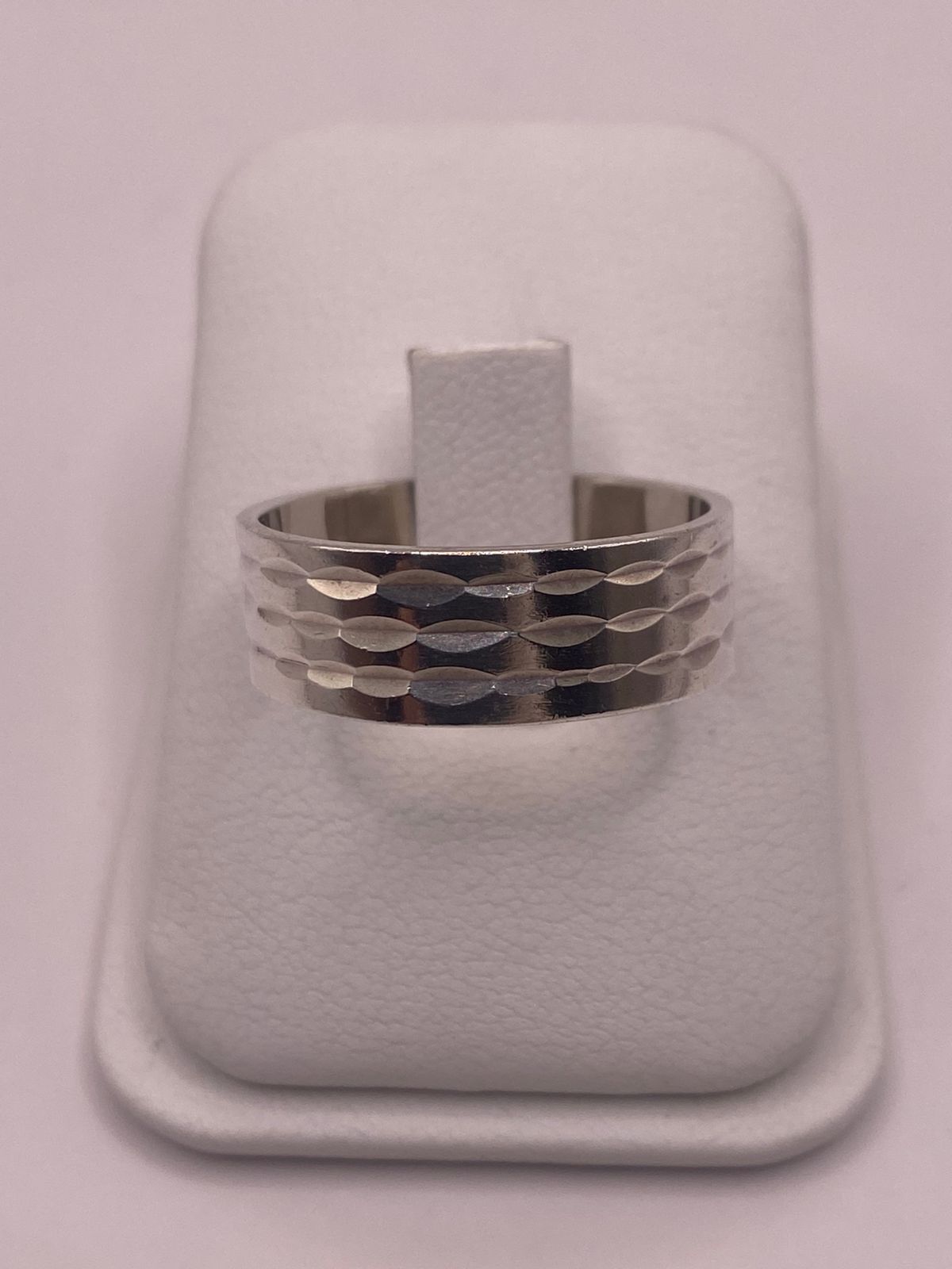 Anillo de Plata 925 con Textura Ondulada, sello de autenticidad Plata Ley .925