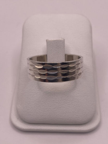 Anillo de Plata 925 con Textura Ondulada, sello de autenticidad Plata Ley .925