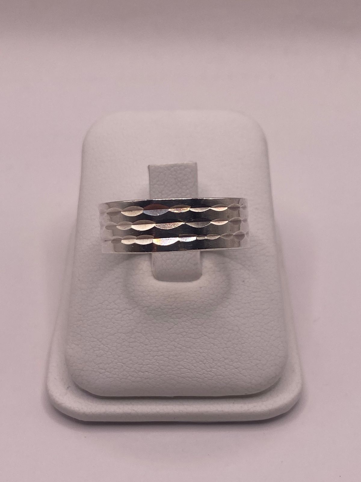 Anillo de Plata 925 con Textura Ondulada