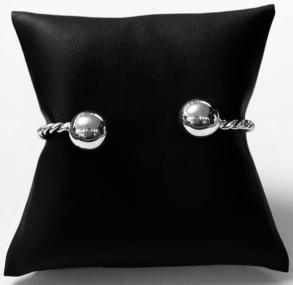 Brazalete Optima en Plata Ley 925, vista frontal