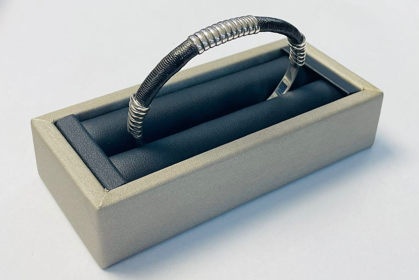 Brazalete en Plata Ley 925, vista frontal