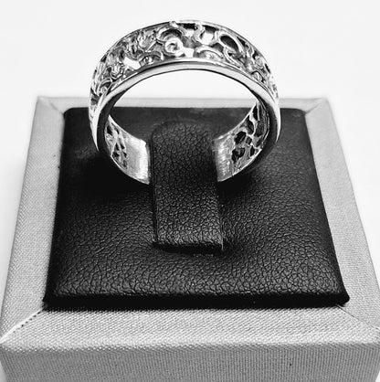 Sello de ley en el interior del anillo simbolo om en plata ley 925
