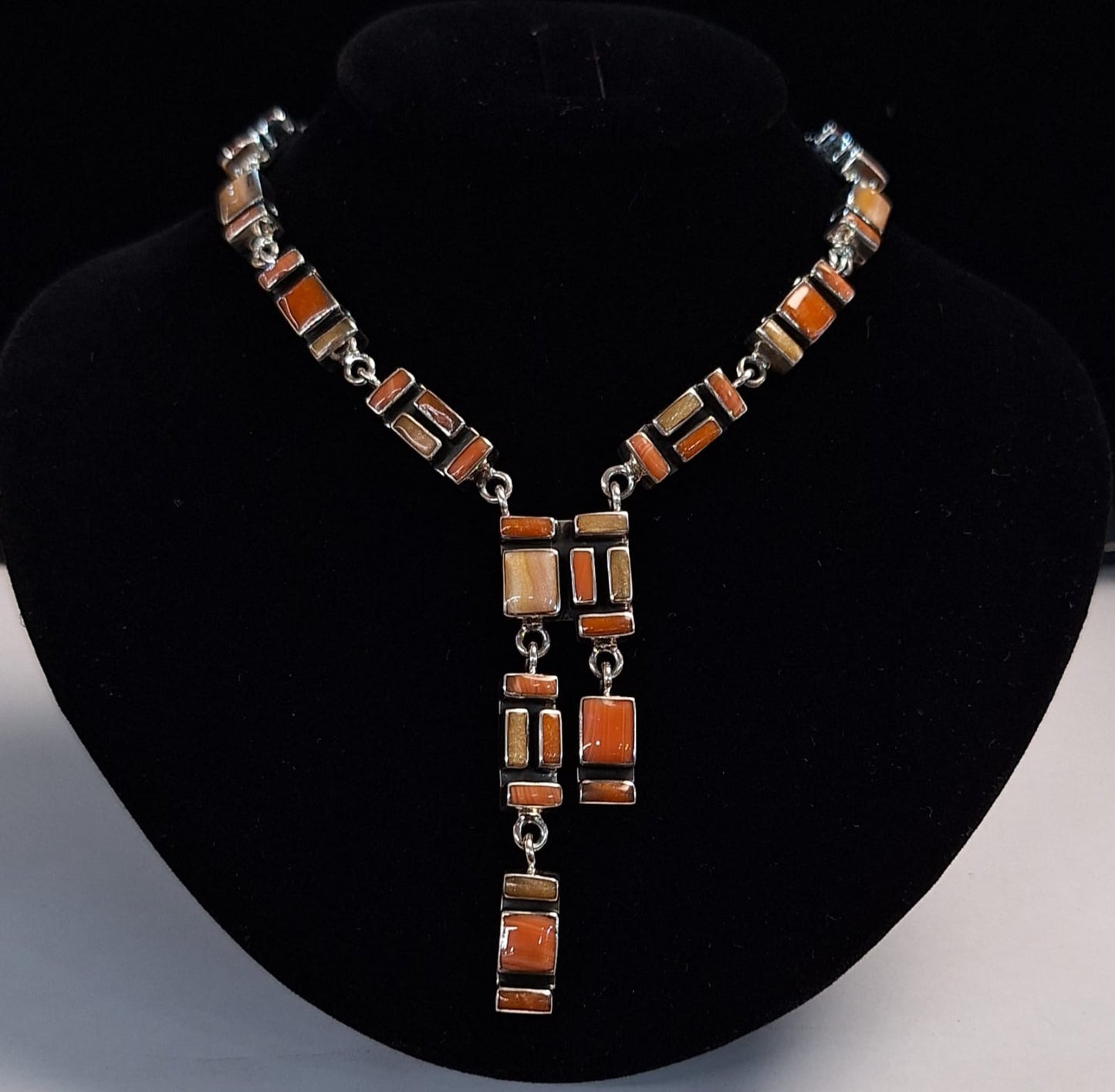 Collar Mosaico con Incrustaciones de Piedra en Plata Ley 925, vista frontal