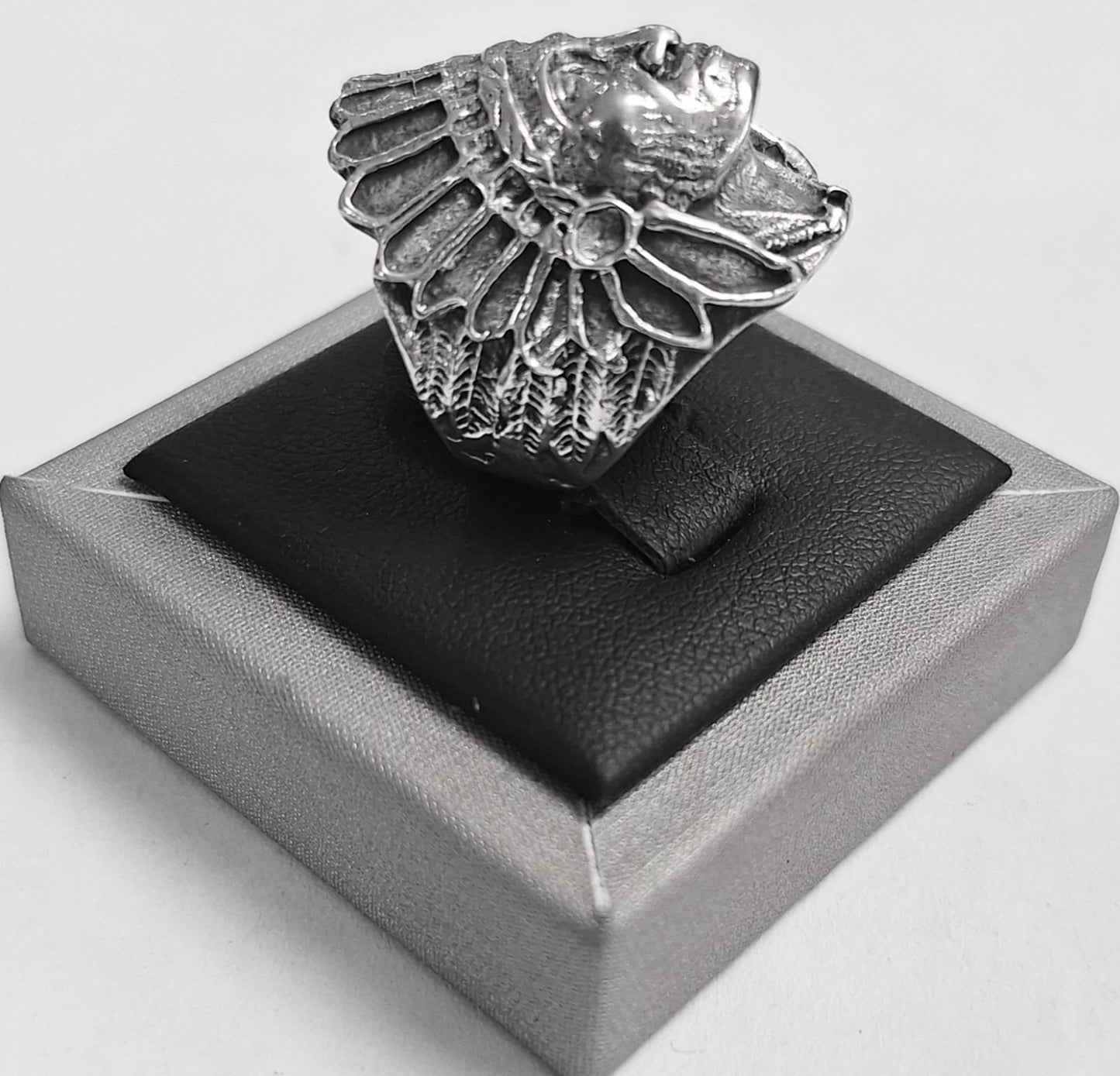 Anillo Indio en Plata Ley 925, vista frontal