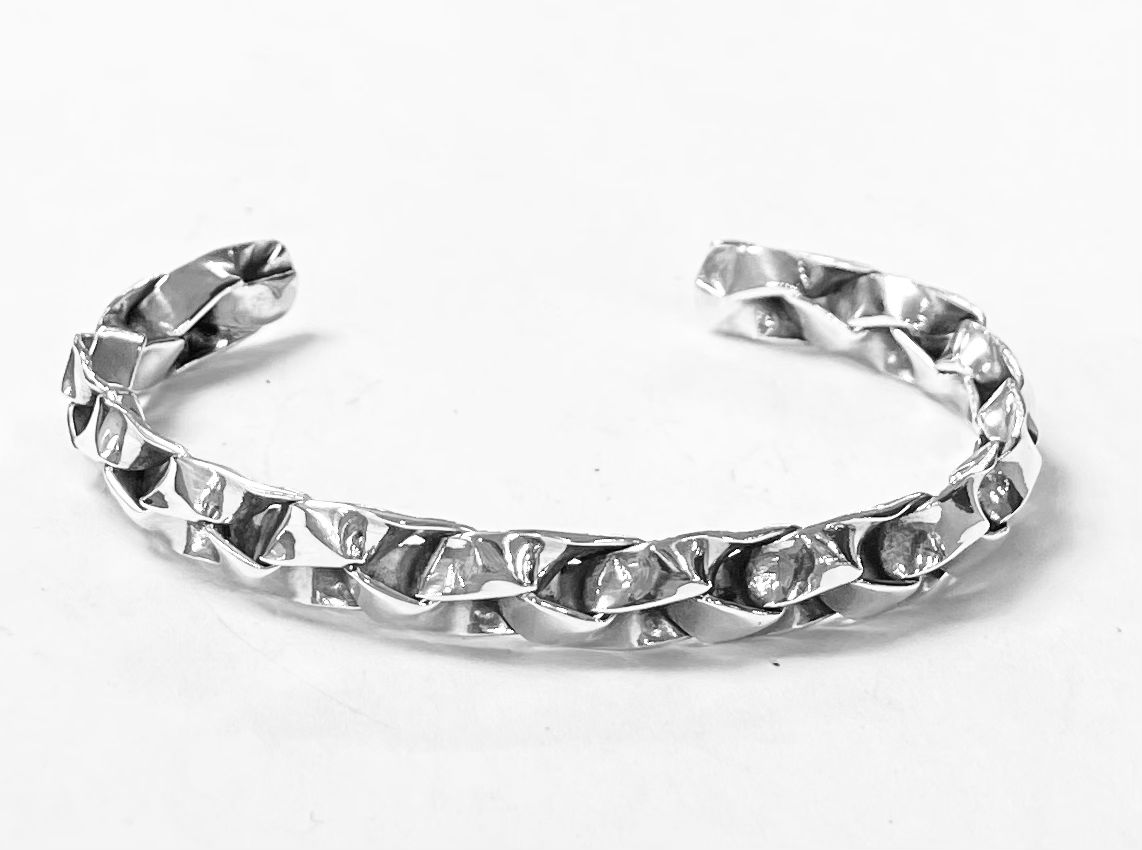 Brazalete en Plata Ley 925, sello de autenticidad Plata Ley .925