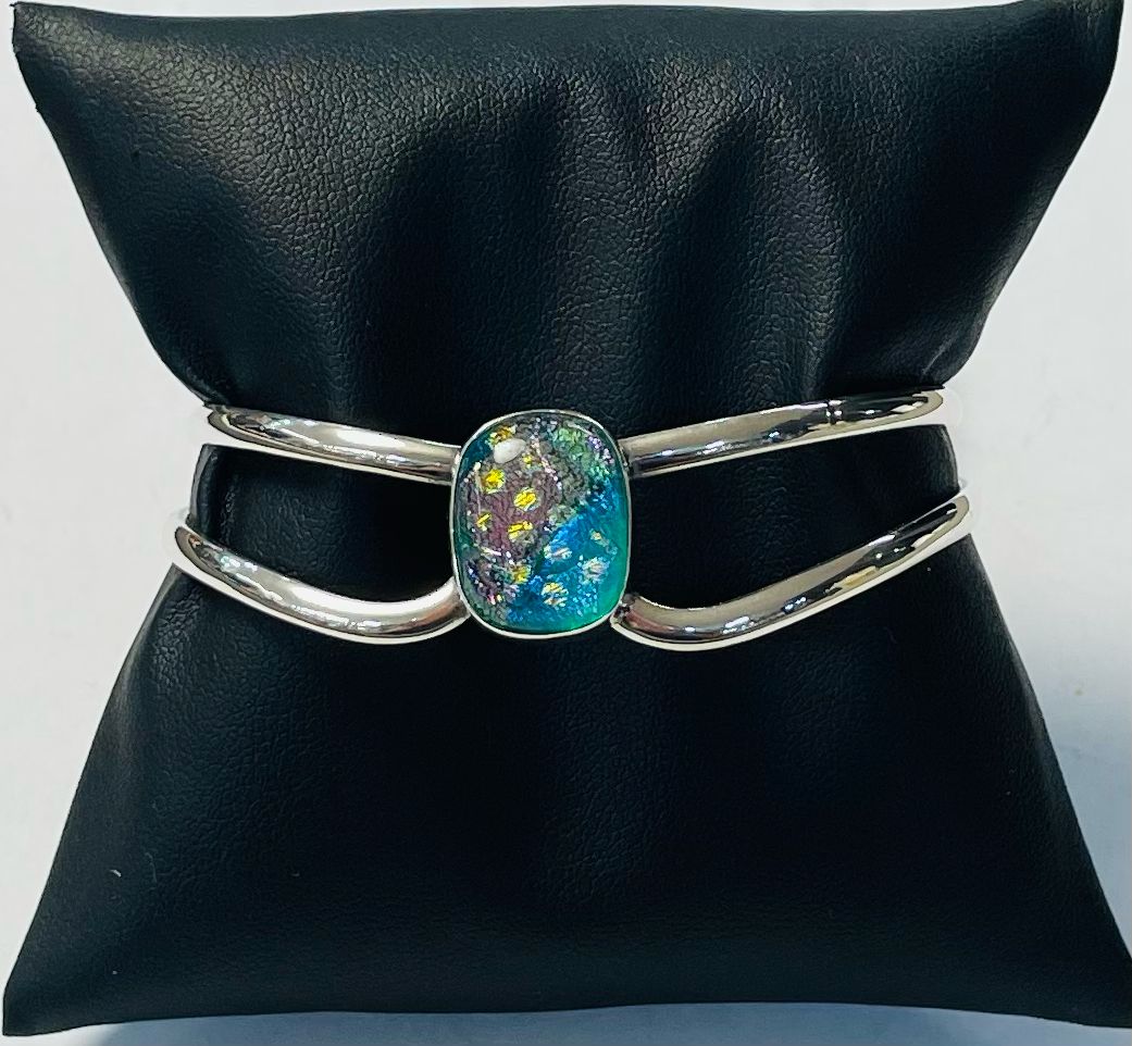 Brazalete con Dicroico en Plata Ley 925, sello de autenticidad Plata Ley .925