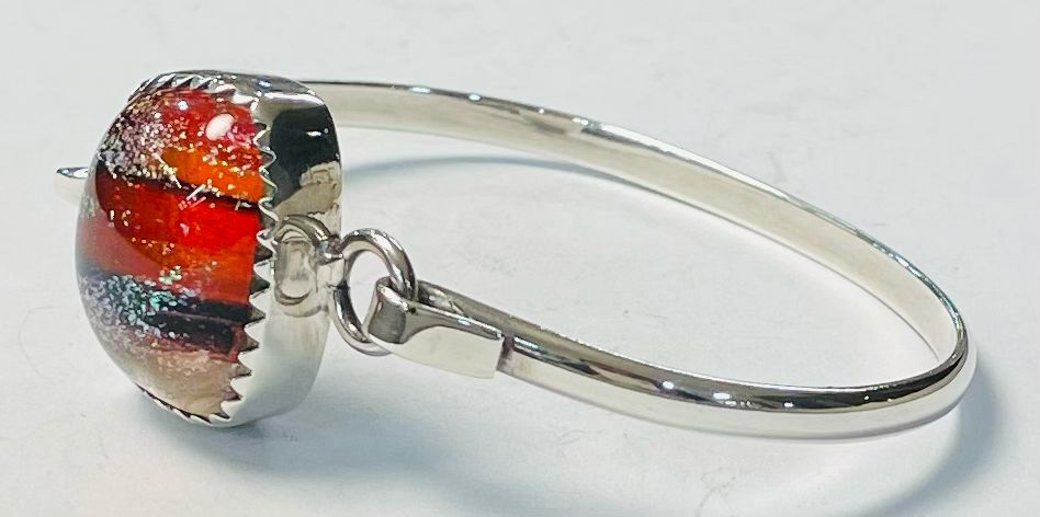 Brazalete con Dicroico en Plata Ley 925, vista frontal
