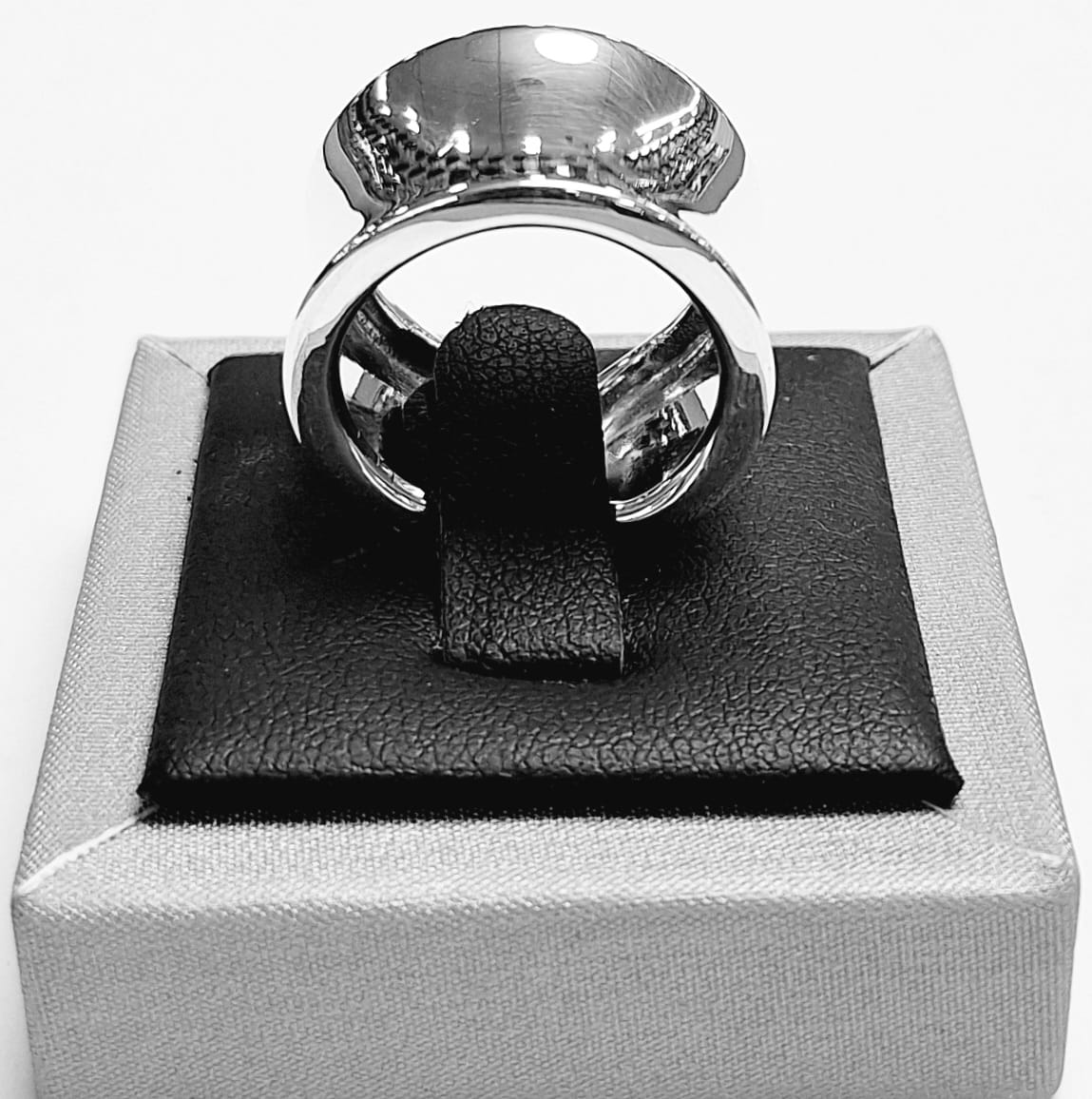 Anillo en Plata Ley 925, sello de autenticidad Plata Ley .925