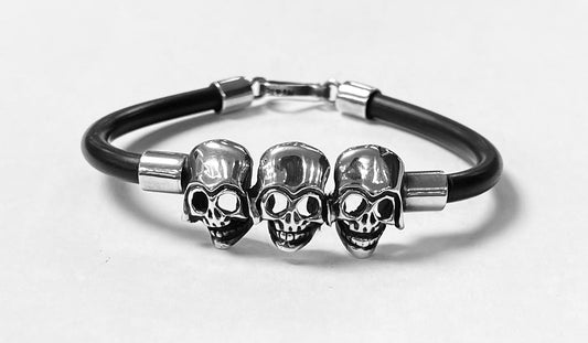 Sello de ley en el interior del brazalete en plata ley 925 con caucho