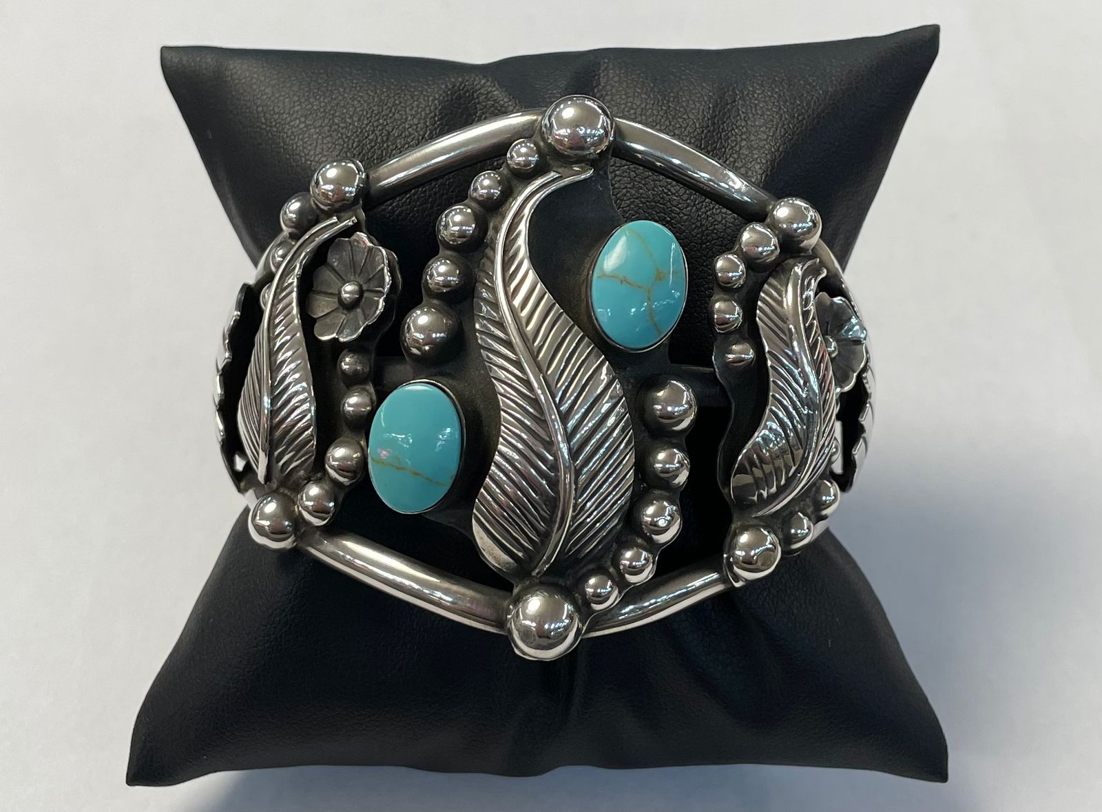 Brazalete en Plata 925 con Turquesa, sello de autenticidad Plata Ley .925