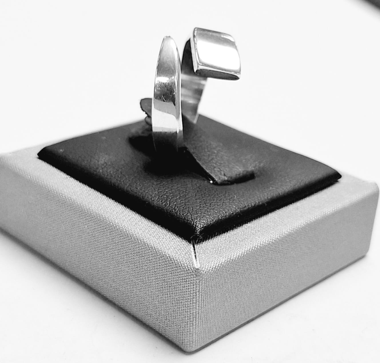 Anillo en Plata Ley 925, vista frontal