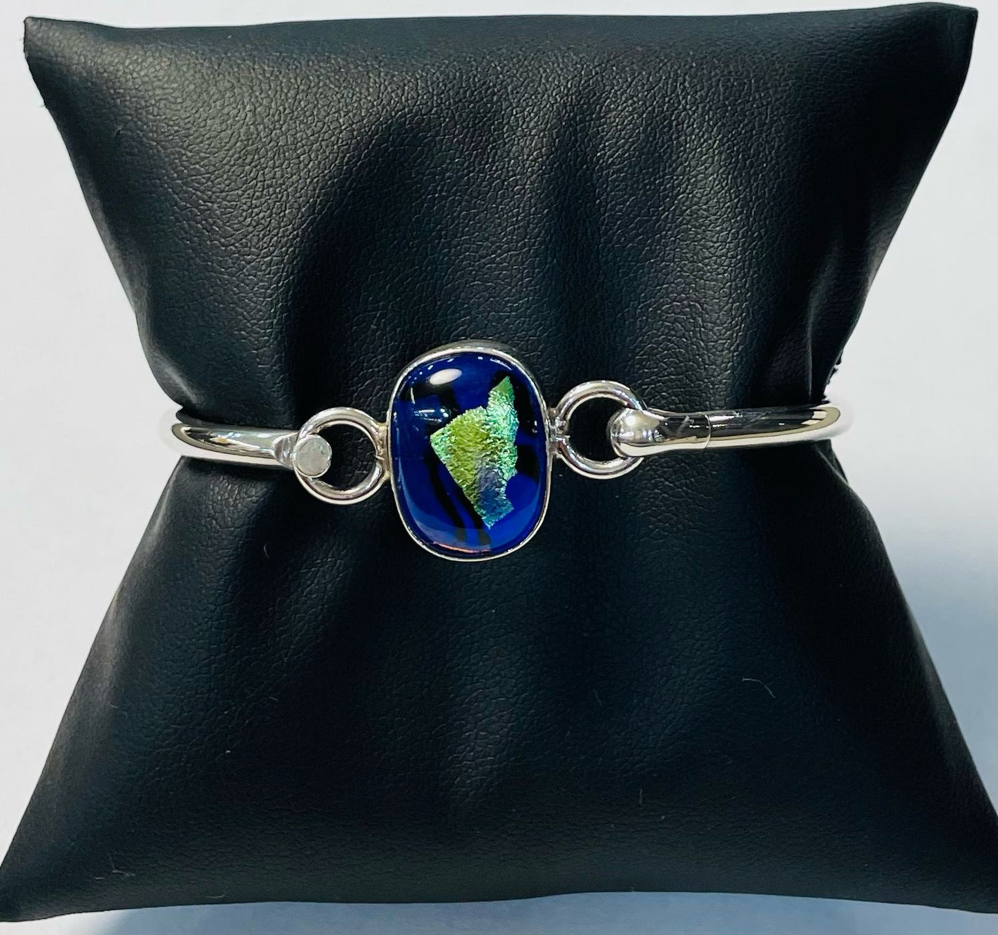 Brazalete con Dicroico en Plata Ley 925, sello de autenticidad Plata Ley .925