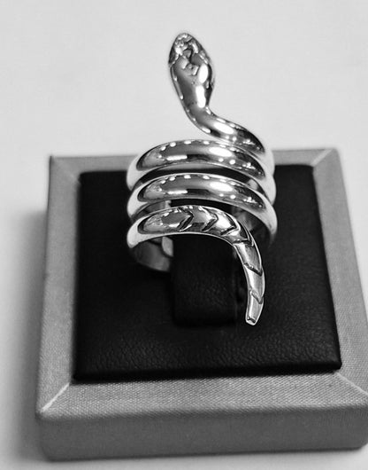 Anillo Serpiente en Plata Ley 925, vista frontal