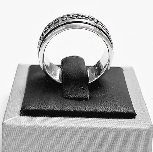 Sello de ley en el interior del anillo anti ansiedad en plata ley 925