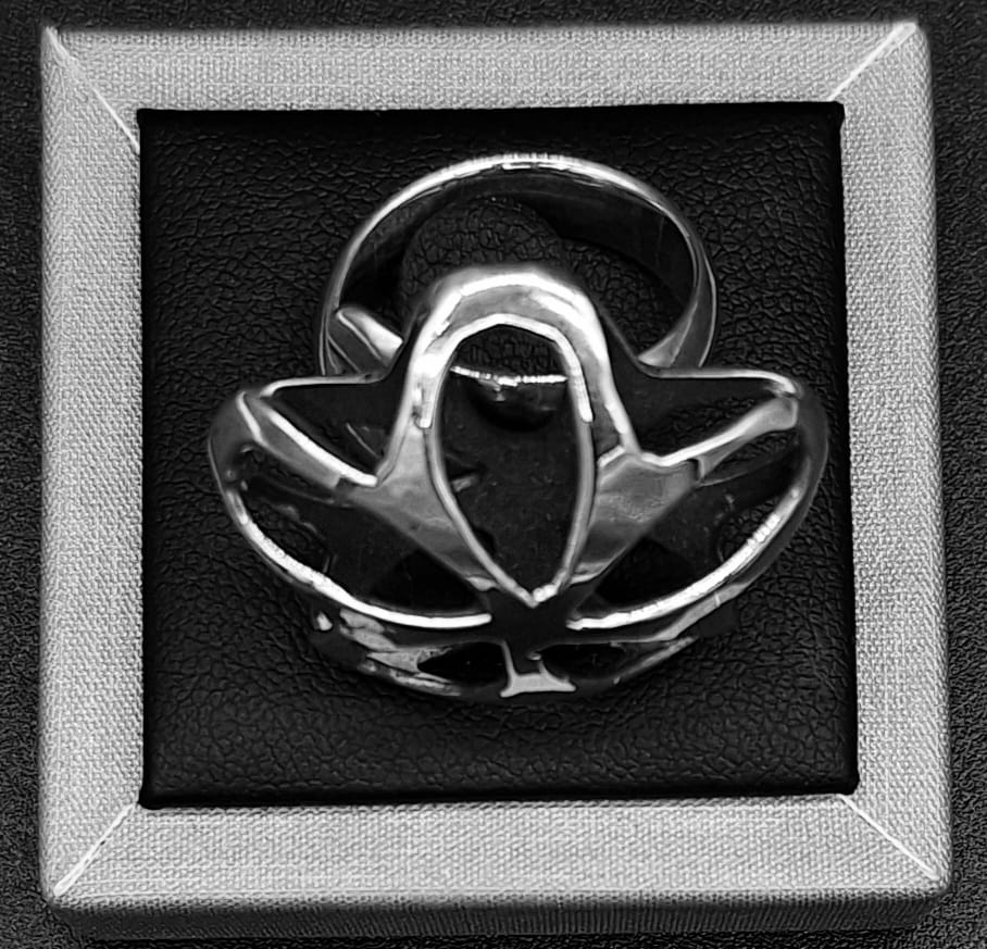 Anillo Flor en Plata Ley 925, vista frontal