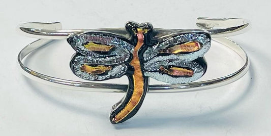 Sello de ley en el interior del brazalete con dicroico en plata 925