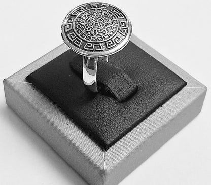 Anillo Calendario Azteca en Plata Ley 925, vista frontal