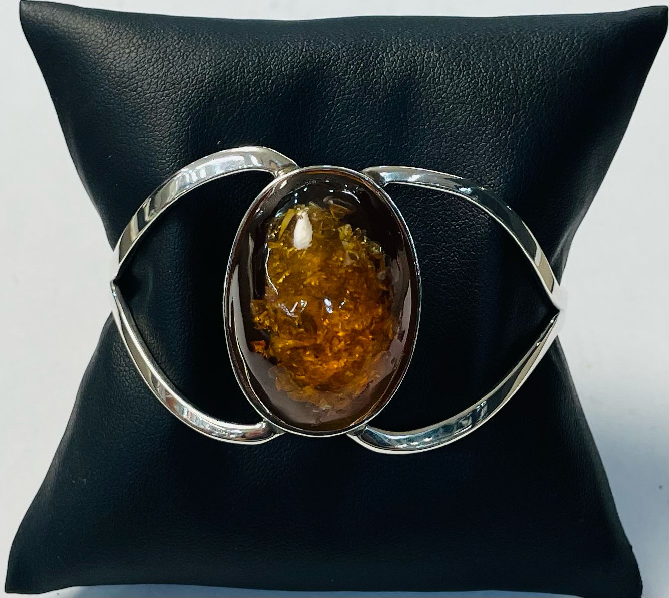 Brazalete con Ambar en Plata Ley 925, sello de autenticidad Plata Ley .925