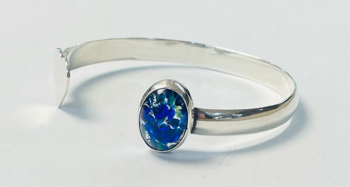 Brazalete con Opalo en Plata Ley 925, vista frontal